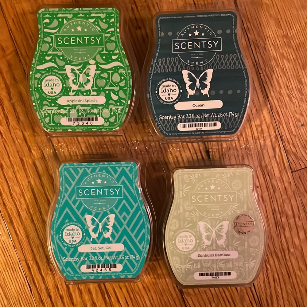4 Scentsy bars